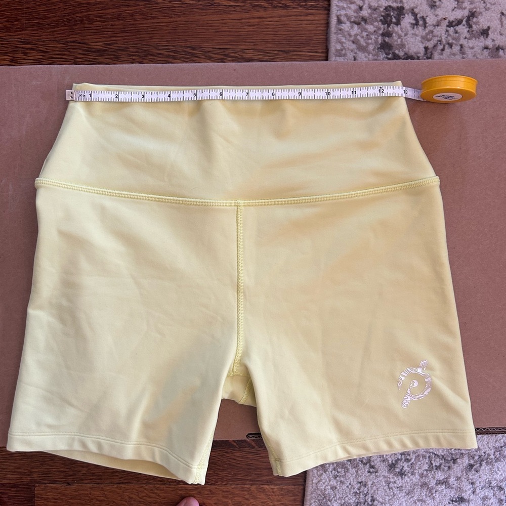 Peloton Yellow Women's Bike Shorts Size Medium - Picture 7 of 9